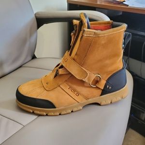 Polo boots